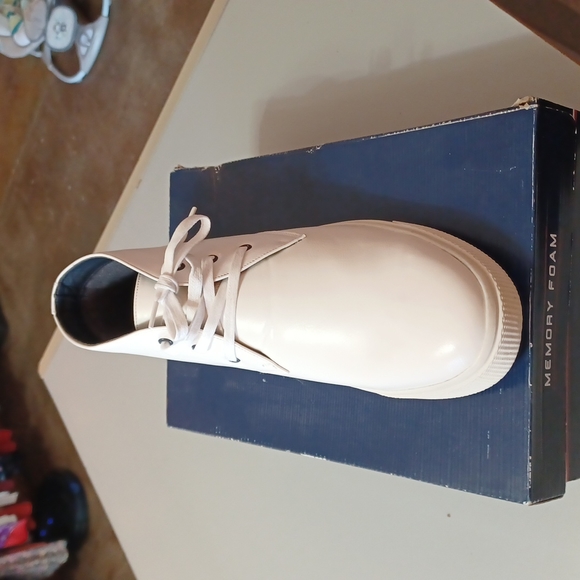 IZOD IAN SHOES - Picture 3 of 6